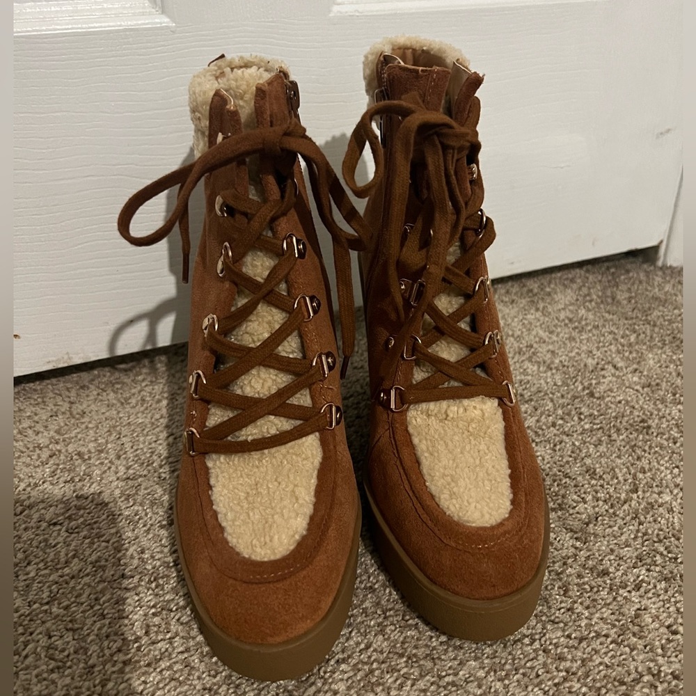 Jessica Simpson boots